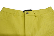 画像をギャラリービューアに読み込む, Sp5der スパイダー デボスウェブ レザーパンツ 24SS サイズ32 イエロー Young Thug 革 エンボス加工 美品 中古 63585