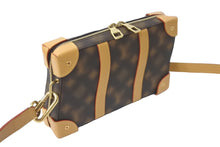 Load image into Gallery viewer, LOUIS VUITTON ルイヴィトン ソフトトランク ショルダーバッグ M81580 ディスイズノットモノグラム 22SS ブラウン 美品 中古 63603