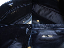 Load image into Gallery viewer, [USED/中古]MIUMIU ミュウミュウ ショルダーバッグ ブラック マドラスレザー 5BC105_2AJB_F0002_V_OOO ゴールド金具 Aランク 中古 63611