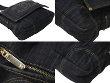 Load image into Gallery viewer, CHANEL シャネル ショルダーバッグ スパークリングデニム 10番台 ココマーク ネイビー A31987 ゴールド金具 美品 中古 63616