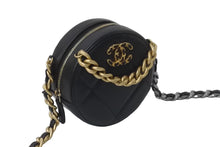 Load image into Gallery viewer, 極美品 CHANEL シャネル ショルダーバッグ チェーン 19 ココマーク ラムスキン ラウンド型 ブラック ゴールド金具 中古 63626