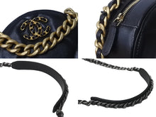 Load image into Gallery viewer, 極美品 CHANEL シャネル ショルダーバッグ チェーン 19 ココマーク ラムスキン ラウンド型 ブラック ゴールド金具 中古 63626