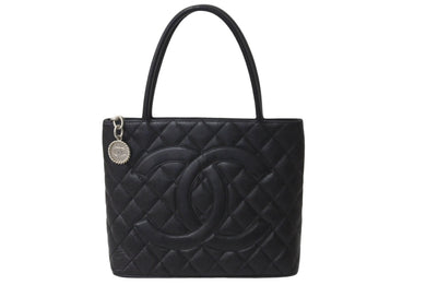 極美品 CHANEL シャネル ハンドバッグ 復刻トート キャビアスキン マトラッセ ココマーク 11番台 シルバー金具 中古 63627