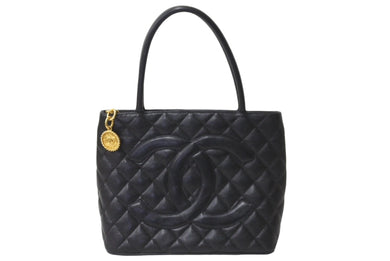 極美品 CHANEL シャネル ハンドバッグ 復刻トート キャビアスキン マトラッセ ココマーク 6番台 ゴールド金具 中古 63628
