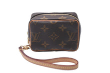 Load image into Gallery viewer, 極美品 LOUIS VUITTON ルイ ヴィトン トゥルース ワピティ ポーチ ストラップ付き M58030 モノグラム 中古 63639