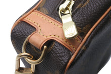 Load image into Gallery viewer, 極美品 LOUIS VUITTON ルイ ヴィトン トゥルース ワピティ ポーチ ストラップ付き M58030 モノグラム 中古 63639