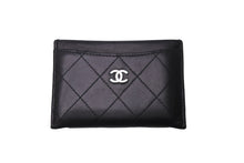 Load image into Gallery viewer, CHANEL シャネル ココマーク キルティング カードケース ココマーク 14番台 カーフスキン シルバー金具 美品 中古 63682
