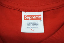 Load image into Gallery viewer, 新品未使用 Supreme シュプリーム Playboi Carti プレイボイ カルティ PHOTO TEE 半袖Ｔシャツ レッド サイズXL FW25T50 中古 4b006369