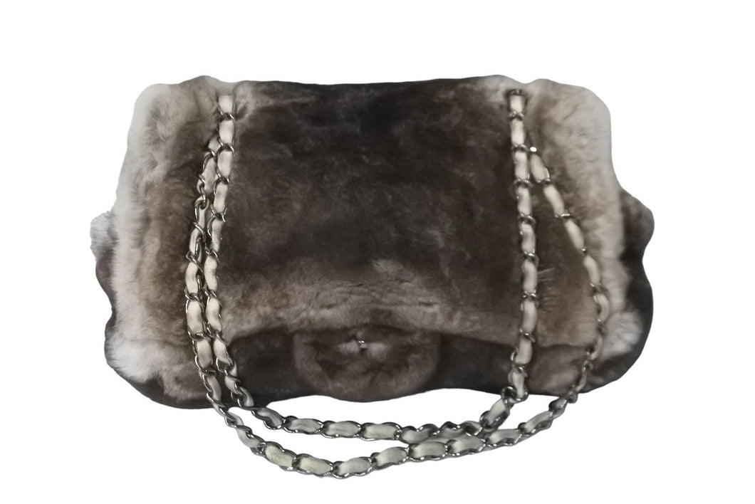 CHANEL シャネル マトラッセ シングルフラップチェーンショルダーバッグ 8番台 ファー 23cm グレー シルバー金具 中古 63707