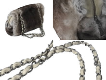 Load image into Gallery viewer, CHANEL シャネル マトラッセ シングルフラップチェーンショルダーバッグ 8番台 ファー 23cm グレー シルバー金具 中古 63707