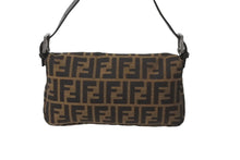画像をギャラリービューアに読み込む, FENDI フェンディ マンマバケット ハンドバッグ ズッカ柄 ブラウン シルバー金具 美品 中古 63717 