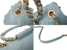 Load image into Gallery viewer, CHANEL シャネル マトラッセ18 トップハンドル チェーンショルダーバッグ 29番台 ライトブルー ゴールド金具 美品 中古 63720