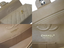 Load image into Gallery viewer, CHANEL シャネル マトラッセWフラップチェーンショルダーバッグ 8番台 ラムスキン 23cm ベージュ 新革 ゴールド金具 中古 63721