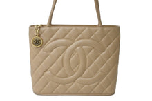Load image into Gallery viewer, CHANEL シャネル 復刻トート 8番台 ハンドバッグ ココマーク キャビアスキン ベージュ シルバー金具 美品 中古 63722