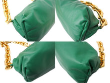 Load image into Gallery viewer, BOTTEGAVENETA ボッテガヴェネタ ザ チェーンポーチ 620230 VCP40 ワンショルダー レザー グリーン ゴールド金具 美品 中古 63726