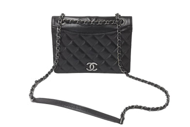CHANEL シャネル フルフラップ マトラッセ チェーン ショルダーバック 21番台 ラムスキン シルバー金具 美品 中古 63737