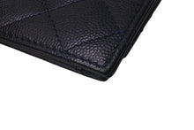 Load image into Gallery viewer, CHANEL シャネル マトラッセ キャビアスキン カードケース パスケース ネイビー 28番台 ゴールド金具 美品 中古 63780