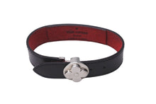 Load image into Gallery viewer, 極美品 LOUIS VUITTON ルイヴィトン ヴー グッドラック ブレスレット モノグラム ブラック レッド レザー 中古 63806