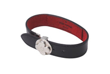 Load image into Gallery viewer, 極美品 LOUIS VUITTON ルイヴィトン ヴー グッドラック ブレスレット モノグラム ブラック レッド レザー 中古 63806