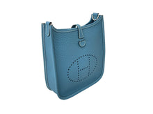 Load image into Gallery viewer, 新品未使用 HERMES エルメス エブリンTPM ショルダーバック 2024年 W刻印 ニューブルージーン 63818 中古