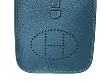 Load image into Gallery viewer, 新品未使用 HERMES エルメス エブリンTPM ショルダーバック 2024年 W刻印 ニューブルージーン 63818 中古
