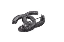 Load image into Gallery viewer, CHANEL シャネル ブローチ A14B レディース ココマーク ココ アクセサリー 2014年 ブラック シルバー 美品 中古 63819