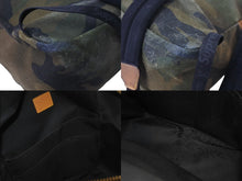 Load image into Gallery viewer, LOUIS VUITTON ルイ ヴィトン × Supreme シュプリーム コラボ アポロ リュック カモフラ柄 17AW M44200 カーキ 良品 中古 63837
