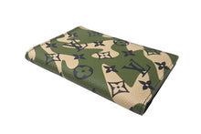 Load image into Gallery viewer, 極美品 LOUIS VUITTON ルイヴィトン クーヴェルテュール パスポール 村上隆 パスポートケース M58027 カモ 中古 63838