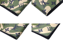 Load image into Gallery viewer, 極美品 LOUIS VUITTON ルイヴィトン クーヴェルテュール パスポール 村上隆 パスポートケース M58027 カモ 中古 63838