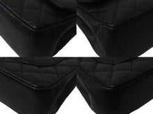 Load image into Gallery viewer, 極美品 CHANEL シャネル チェーンショルダーバッグ マトラッセ30 キャビアスキン Wフラップ A58600 ブラック ゴールド 16番台 中古 63876