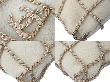 Load image into Gallery viewer, 極美品 CHANEL シャネル ショッピングトート 30番台 チェーントートバッグ ベージュ アイボリー ゴールド金具 中古 63879