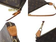 Load image into Gallery viewer, LOUIS VUITTON ルイヴィトン モノグラム アクセサリーポーチ ポシェットアクセソワール M51980 ブラウン 中古 63884