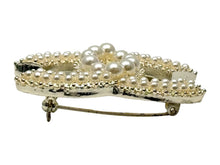 Load image into Gallery viewer, CHANEL シャネル ココマーク パール ブローチ 16V 19.7g シルバー ホワイト 小物 アクセサリー ロゴ シルバー金具 美品 中古 63904