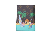 Load image into Gallery viewer, 新品同様 Louis Vuitton ルイ ヴィトン クーヴェルテュールNM パスポートケース 数量限定 IC M69746 ブラウン ピンク 中古 63906