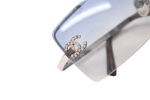 Load image into Gallery viewer, CHANEL シャネル ココマーク メタル ラインストーン サングラス 62◻︎15 4092-B ブルー シルバー 美品 中古 63942