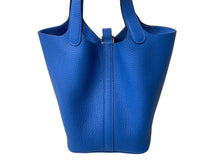 Load image into Gallery viewer, 未使用 HERMES エルメス ハンドバッグ ピコタンロックPM トリヨンクレマンス ブルーゼリージュ W刻印 ゴールド金具 中古 63947