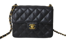 Load image into Gallery viewer, CHANEL シャネル ミニマトラッセ チェーンショルダーバッグ ココマーク 9番台 キャビアスキン ブラック ゴールド 美品 中古 63948