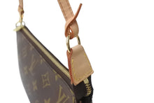 Load image into Gallery viewer, 新品同様 LOUIS VUITTON ルイ ヴィトン アクセサリーポーチ ポシェットアクセソワール M51980 モノグラム 中古 63963
