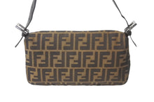 画像をギャラリービューアに読み込む, FENDI フェンディ マンマバケット ハンドバッグ ズッカ柄 ズッカブラウン シルバー金具 美品 中古 63965 