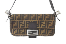 画像をギャラリービューアに読み込む, FENDI フェンディ マンマバケット ハンドバッグ ズッカ柄 ズッカブラウン シルバー金具 美品 中古 63965 