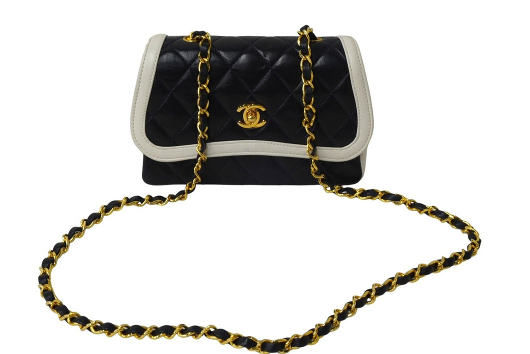 CHANEL シャネル ミニマトラッセ ショルダーバッグ ココマーク 14番台 バイカラー ラムスキン ホワイト ネイビー 美品 中古 63971