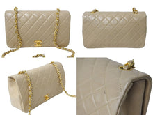 Load image into Gallery viewer, CHANEL シャネル フルフラップマトラッセ24 2番台 シングルチェーンショルダーバッグ ベージュ ゴールド金具 美品 中古 63978