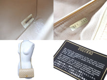 Load image into Gallery viewer, CHANEL シャネル フルフラップマトラッセ24 2番台 シングルチェーンショルダーバッグ ベージュ ゴールド金具 美品 中古 63978