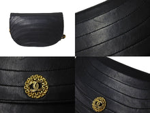 Load image into Gallery viewer, CHANEL シャネル ハーフムーン チェーンミニショルダーバッグ 0番台 ココマーク ラムスキン ブラック ゴールド金具 美品 中古 63979