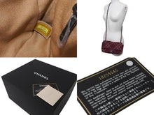 Load image into Gallery viewer, 極美品 CHANEL シャネル チェーンショルダーバッグ ステッチ スエード シングルフラップ 18番台 パープル 中古 64007