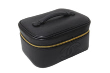 Load image into Gallery viewer, CHANEL シャネル バニティバッグ ココマーク 3番台 キャビアスキン ブラック ゴールド金具 横長 イタリア製 美品 中古 64008