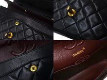 Load image into Gallery viewer, CHANEL シャネル Wフラップ マトラッセ チェーン ショルダーバッグ 23cm 1番台 ラムスキン ブラック ゴールド金具 美品 中古 64009