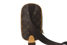Load image into Gallery viewer, 極美品 LOUIS VUITTON ルイヴィトン ポシェットガンジュ ボディバッグ M51870 モノグラム 中古 64011