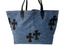 Load image into Gallery viewer, 新品未使用 CHROME HEARTS クロムハーツ セメタリークロスデニムトートバッグ 501リメイク ブルー ブラック シルバー金具 64018