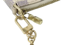 Load image into Gallery viewer, LOUIS VUITTON ルイヴィトン ポーチ N58010 ミニポシェットアクセソワール ダミエアズール ホワイト ゴールド金具 美品 中古 64020